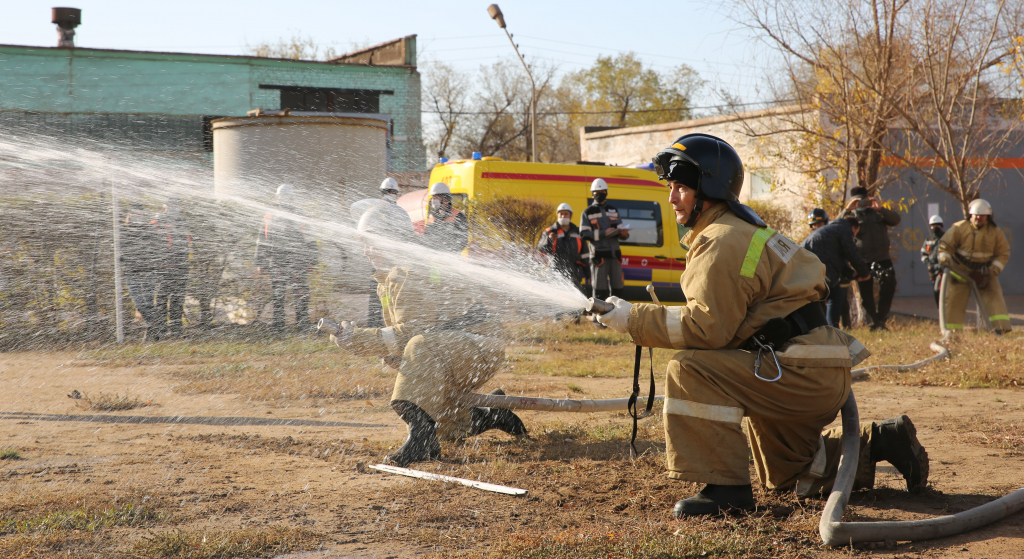 пожарная служба казахстан. противопожарные службы казахстана. пожарная служба. пожарник. день пожарного в казахстане.