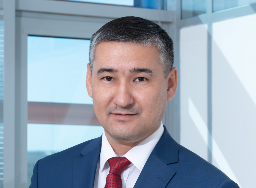 Директором Актюбинского завода ферросплавов АО «ТНК «Казхром», входящего в состав ERG, назначен Ержан Абдулабеков. 